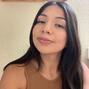 Meet your Posher, Vanessa